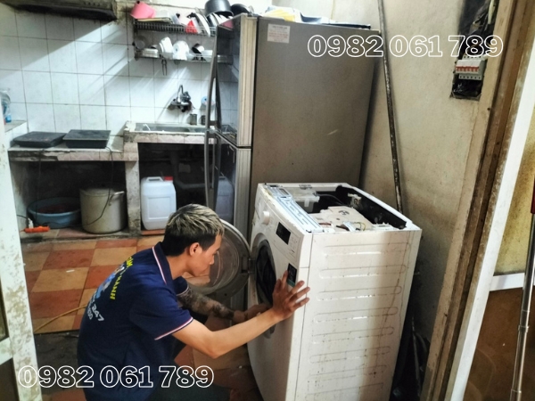 Sửa máy giặt LG cửa ngang tại nhà